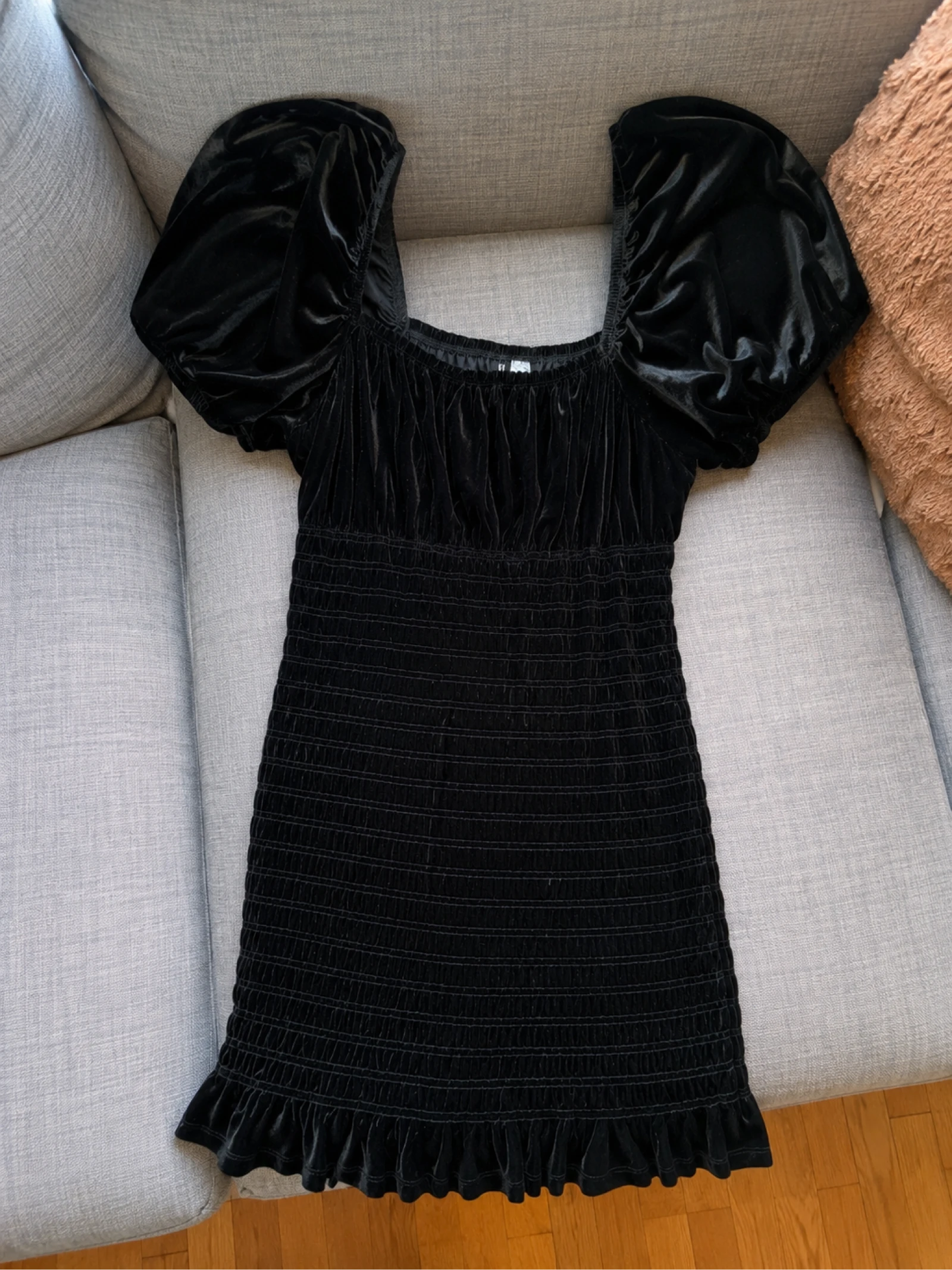 Pretty H&M puff sleeve dress size L – photo 4